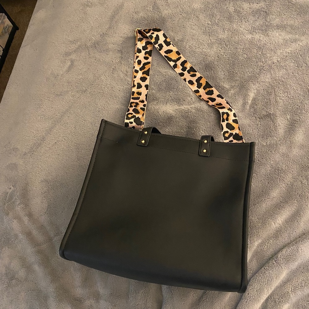 Threaded Pear Campbell Tote bag